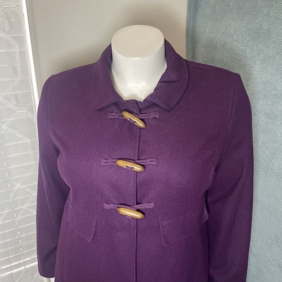 Old Navy Women’s Coat XL Purple Wool Blend Toggle Button Lined Jacket Preppy - Picture 7 of 11